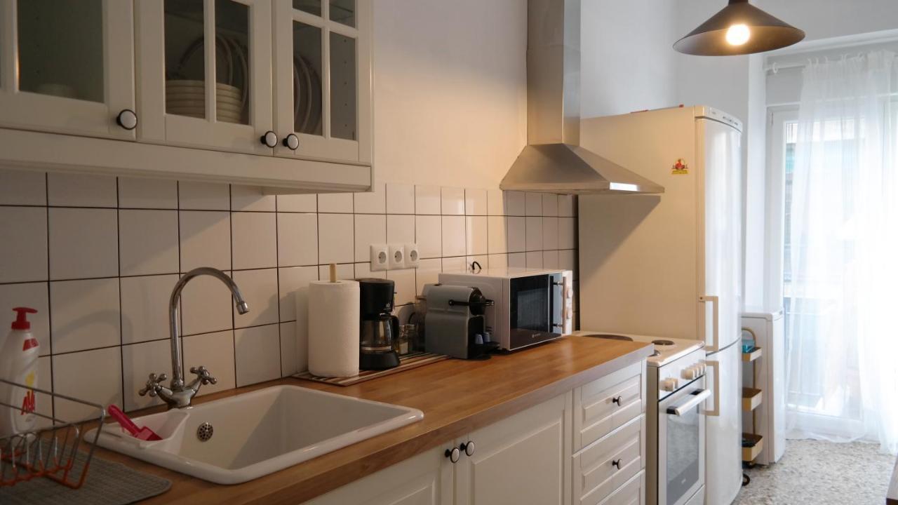 Flat In The Heart Of Koukaki Under Acropolis Apartment เอเธนส์ ภายนอก รูปภาพ
